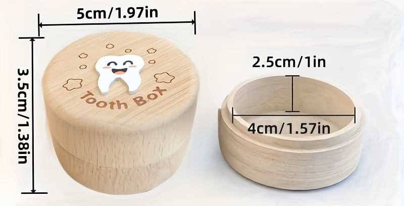 Maža medinė dėžutė vaiko pirmajam dantukui išsaugoti