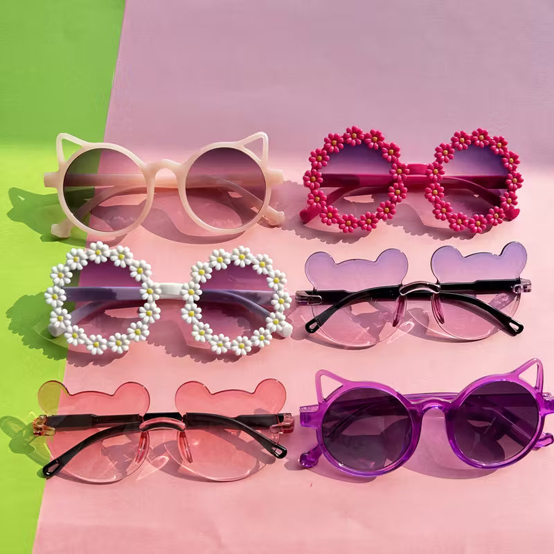 Mergaičių akinių rinkinys – lengvi, saugūs, UV apsaugą turintys akiniai.